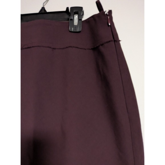 Salvatore Ferragamo Burgundy Wool Blend Raw Edge Pencil Skirt Made in Italy 40 - Picture 3 of 15